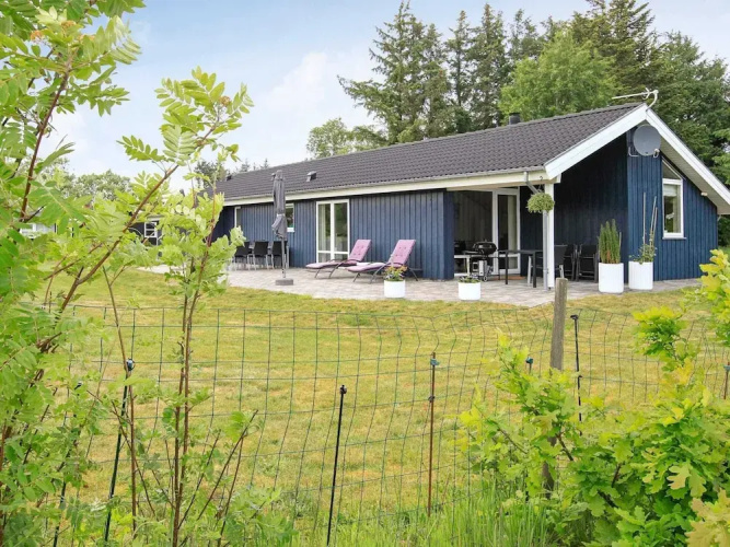 6 Person Holiday Home in Jerup