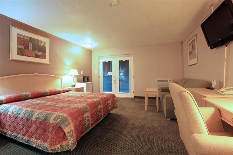 Americas Best Value Inn/Salina
