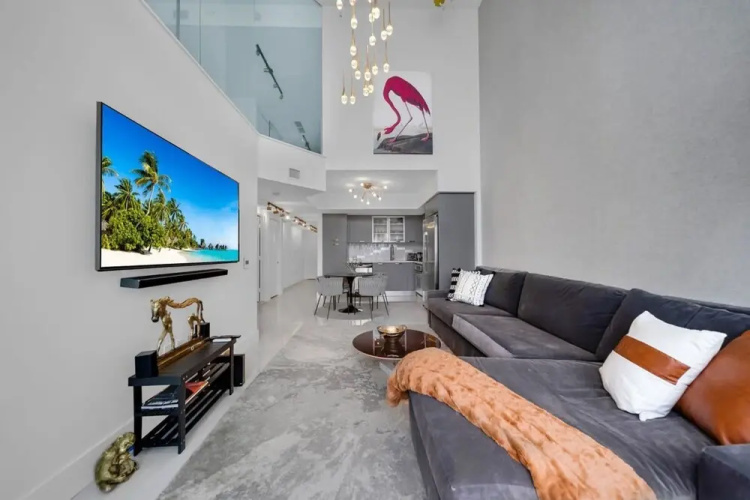 Sunbeam Plush 2 Story Loft