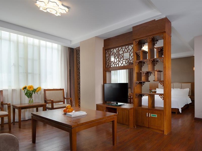 Deluxe Suite