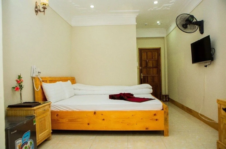 Phong Lan Hotel