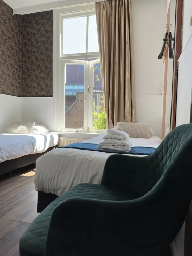 Economy Triple room