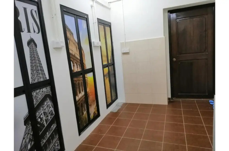 Third Street Station - Hostel