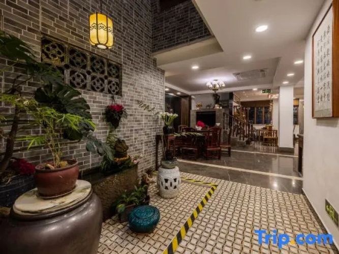 Yu Yue Mansion
