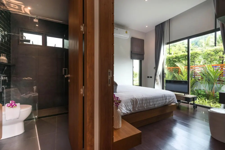 Luxurious 3 Bedroom Pool Villa CoCo