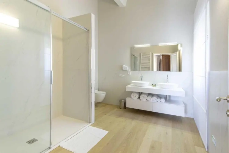 1 Bedroom Suite