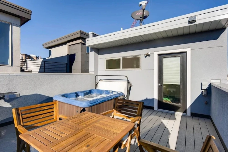 3 Bedrooms Villa
