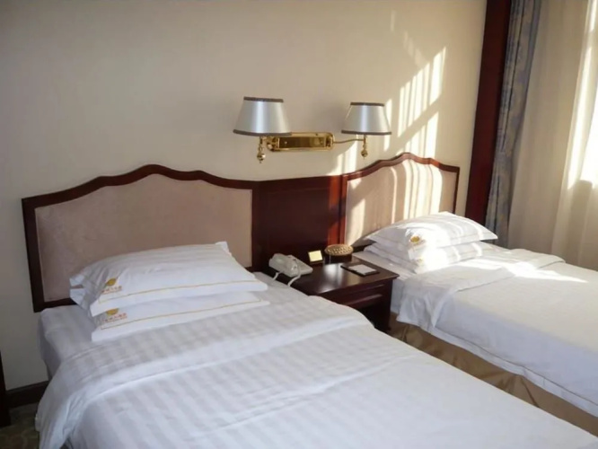 Chengde Jing Cheng Hotel