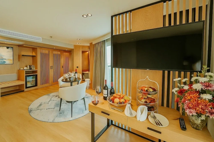Deluxe Suite