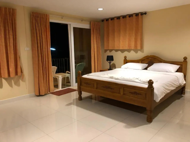 Naithon Beach Service Apartment