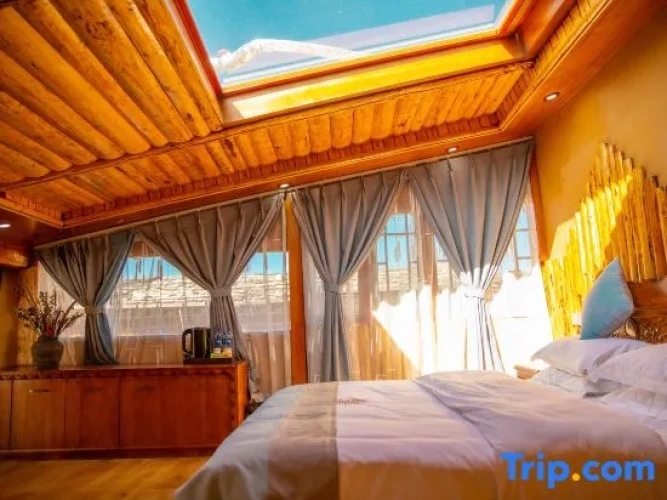 Standard Double room with view