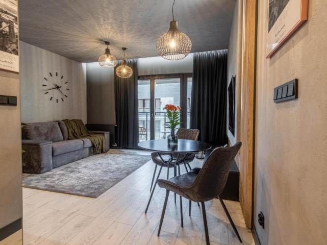 Deluxe Apartment