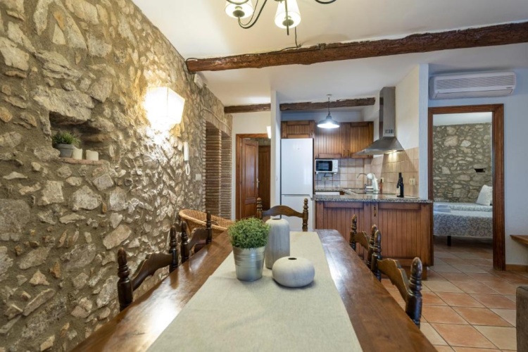 3 Bedrooms Apartment