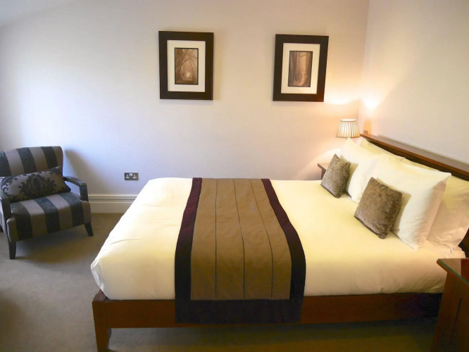 Redstone Guest House