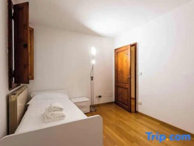 2 Bedrooms Double Apartment