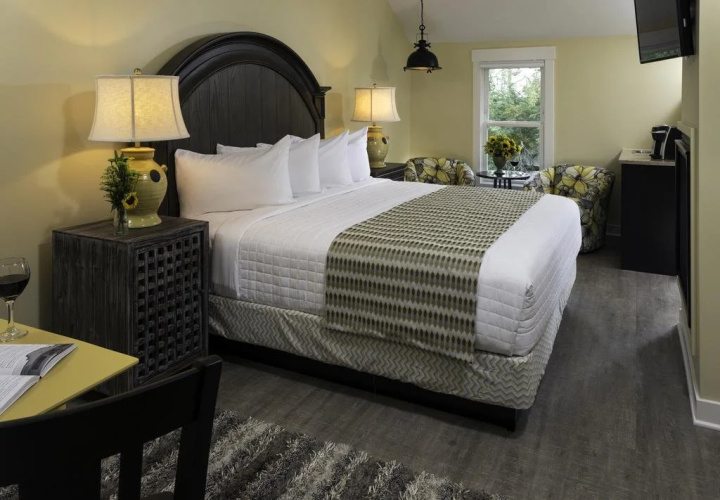 The Hotel Saugatuck