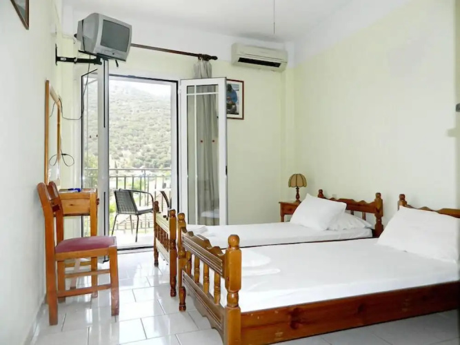 Logaras Apartments