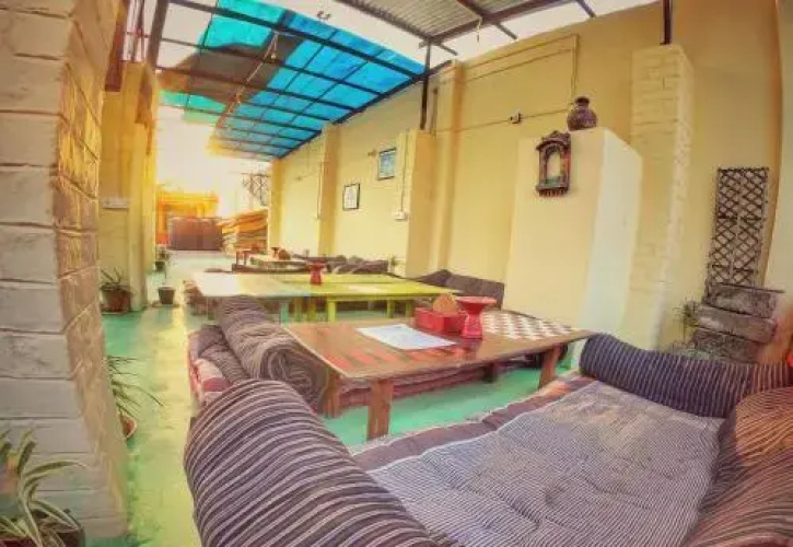 One Light Hostel