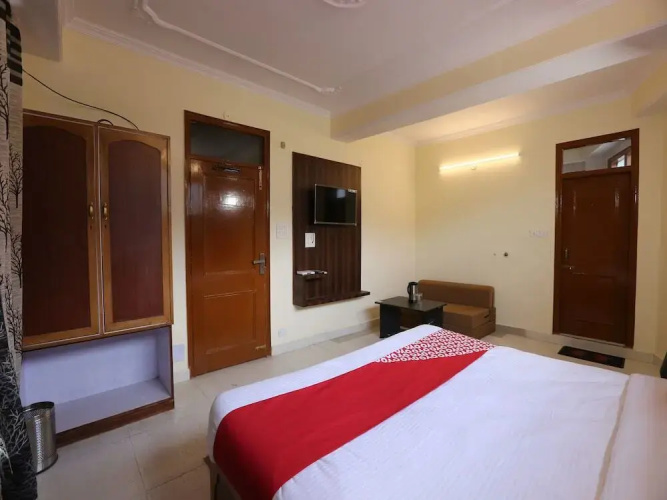 Tanwar Regency by OYO Rooms