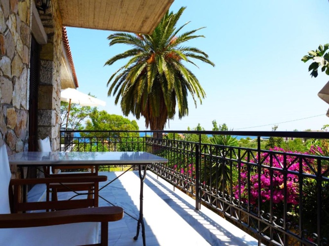 1 Bedroom Apartment with sea view