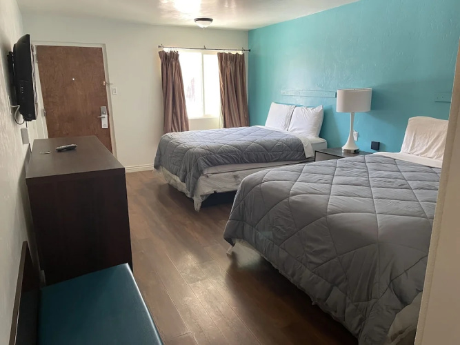B&J Hotel and Apartment