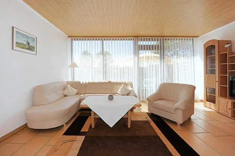 2 Bedrooms Cottage