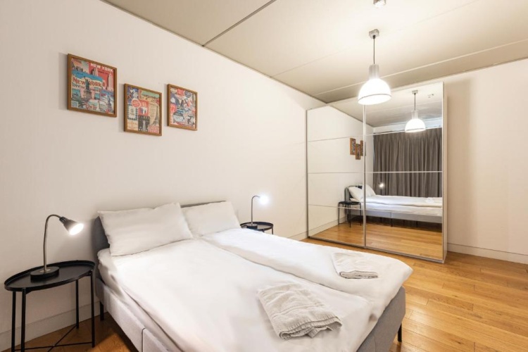 2 Bedrooms Apartment