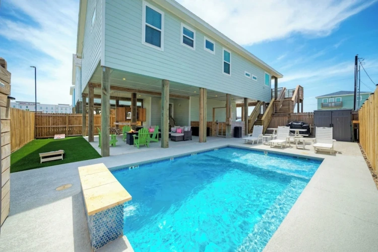 4 Bedrooms Cottage