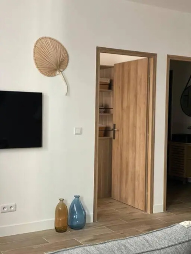 Cassis centre, superbe appartement neuf, 50m port.