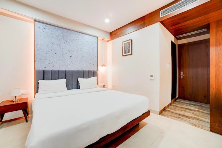 Luxirious Stays at Palette Patel Nagar