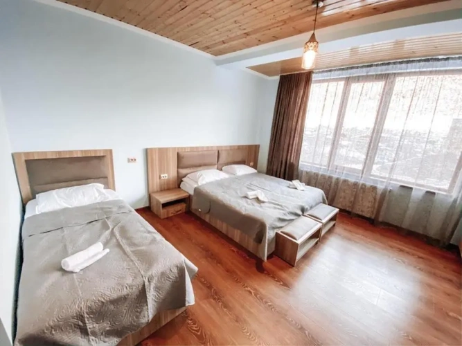 Standard Triple room with mountain view