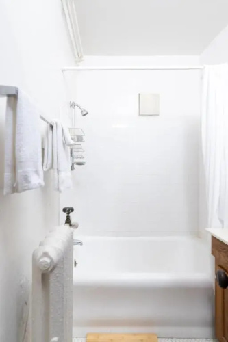 Flexhome East Side Vintage 1BR B4