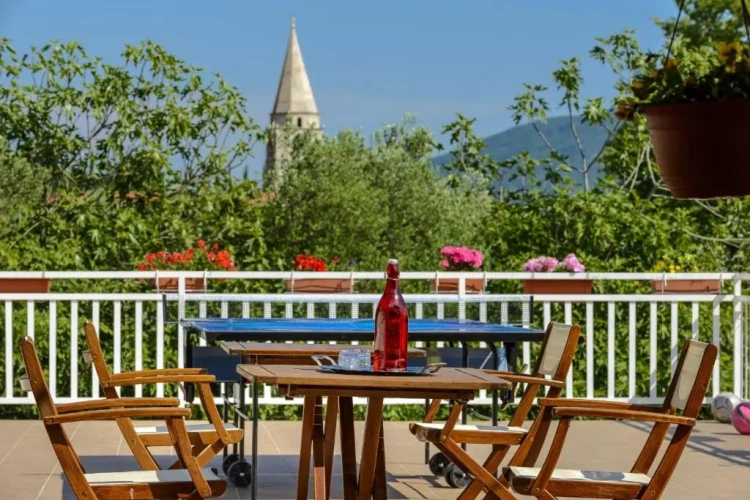 4 Bedrooms Villa