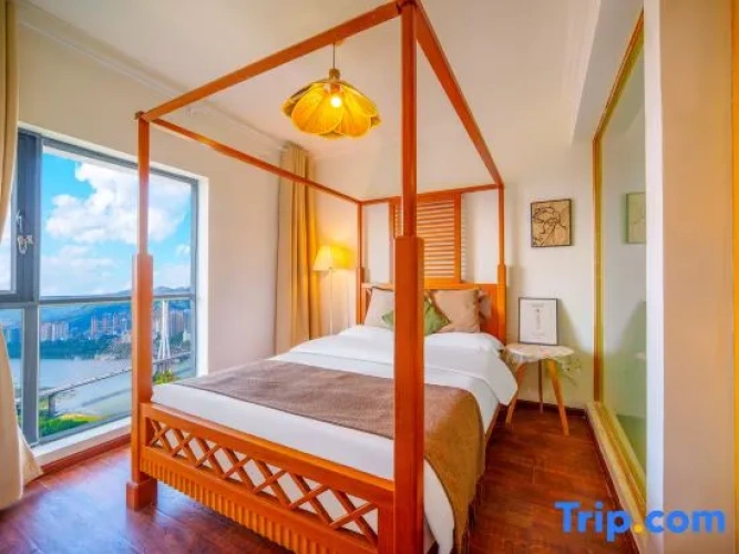 1 Bedroom Suite with river view