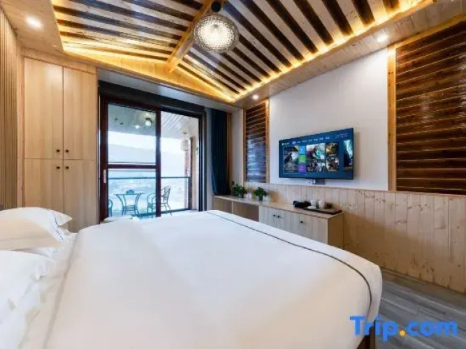 Standard Double room with balcony and with river view