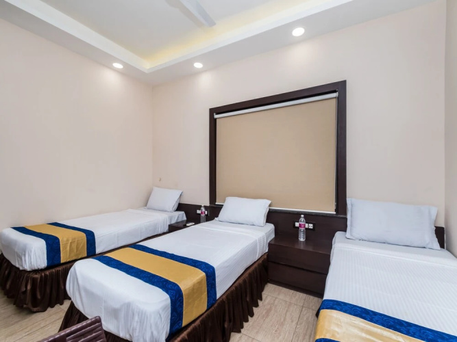OYO 10921 Stay INN