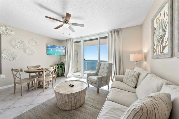 1 Bedroom Standard room with balcony and beachfront