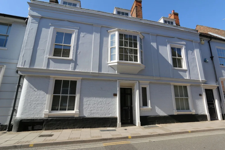 Lower Brook Mews