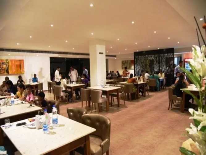 Hotel Raama