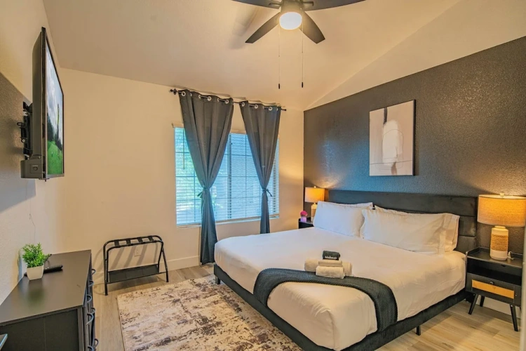 2 Bedrooms Grand Apartment