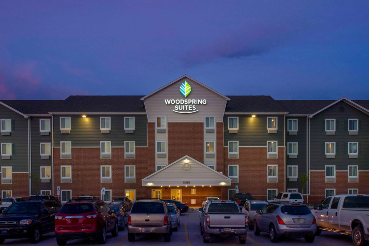 WoodSpring Suites Fargo North Near NDSU