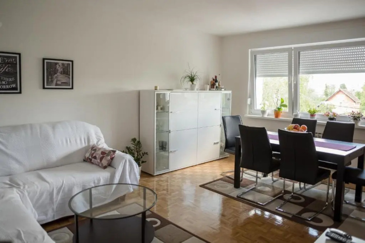 Apartment Dawn