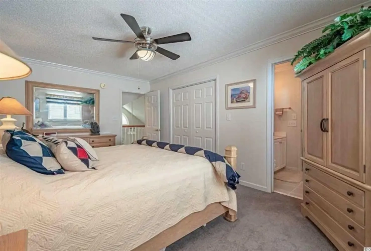 3 Bedrooms Cottage with balcony