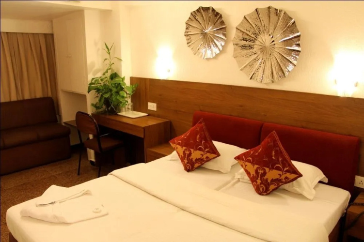 Samraj Hotel