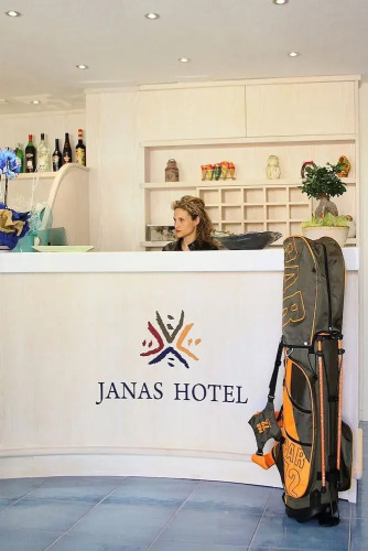 Janas Hotel