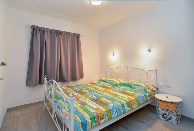 4 Bedrooms Standard Cottage