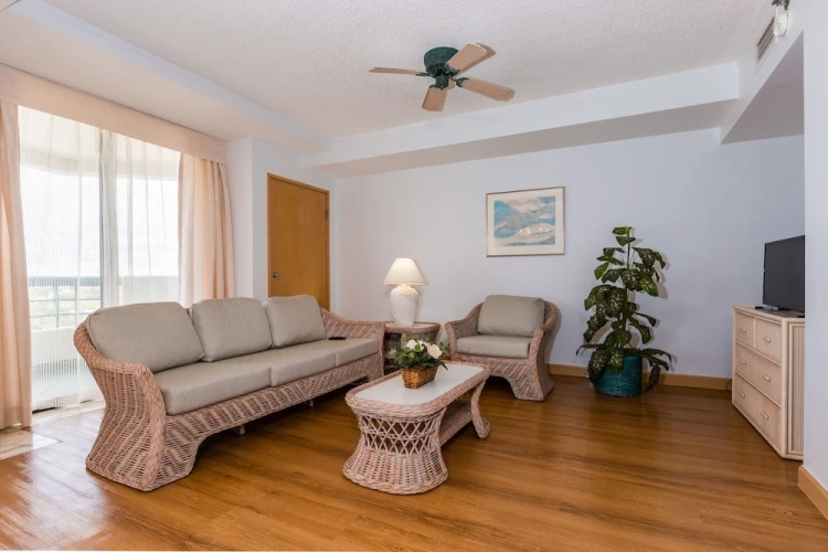 2 Bedrooms Deluxe Suite with partial ocean view