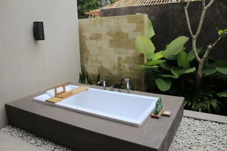 Senetan Villa and Spa Resort