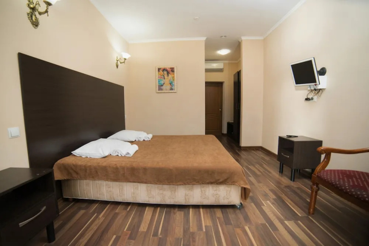 Alex Hotel