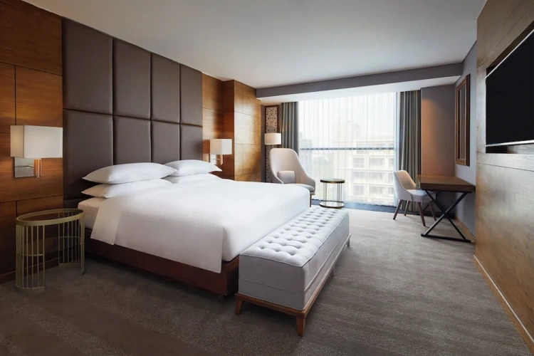 1 Bedroom Suite with pool view